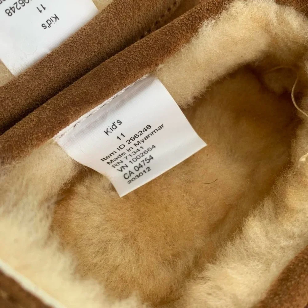 L.L. Bean wicked good brown Tan Suede wool shearling Kids' Slippers size 11 NWOT